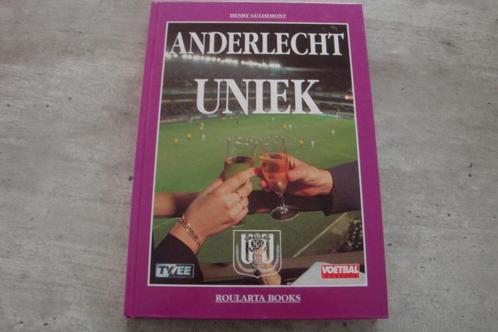 ANDERLECHT UNIEK, Boeken, Sportboeken, Gelezen, Ophalen of Verzenden