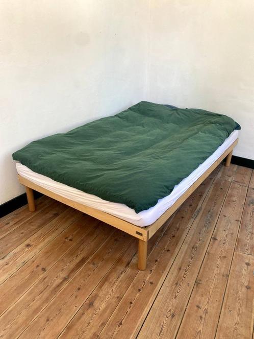 houten bed (twijfelaar 120cm), Huis en Inrichting, Slaapkamer | Bedden, Zo goed als nieuw, Twijfelaar, 120 cm, 200 cm, Hout, Beige