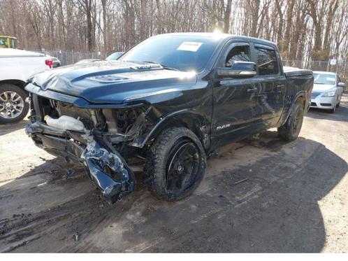 2019 LARAMIE SPORT 4X4 ALL PARTS INCLUDED TO REPAIR, Auto's, Dodge, Particulier, RAM 1500, 4x4, Mistlampen, Panoramadak, Benzine