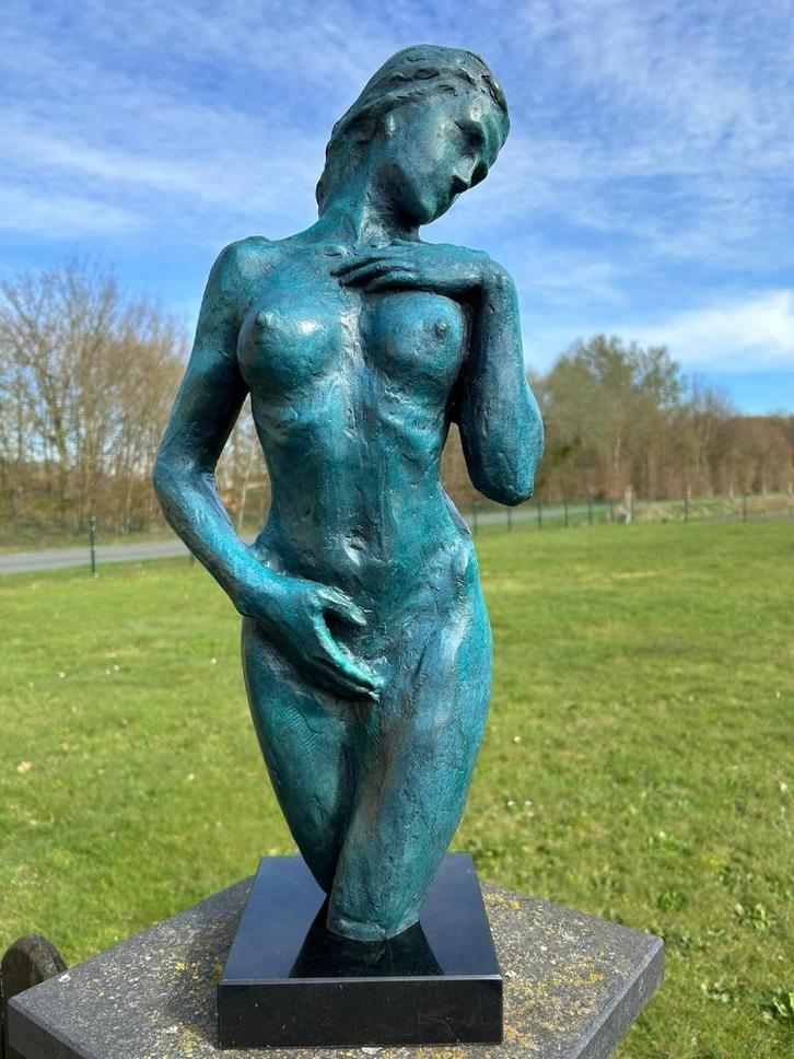 Elegant blauw bronzen beeld van een naakte vrouw, Antiek en Kunst, Antiek | Brons en Koper, Brons, Ophalen of Verzenden