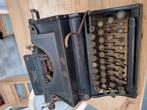 Oude zware typmachine voor decoratie, Diversen, Typemachines, Ophalen, Gebruikt