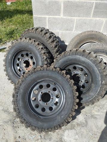 Pneus mud INSA turbo spécial track Suzuki samurai ou autres beschikbaar voor biedingen