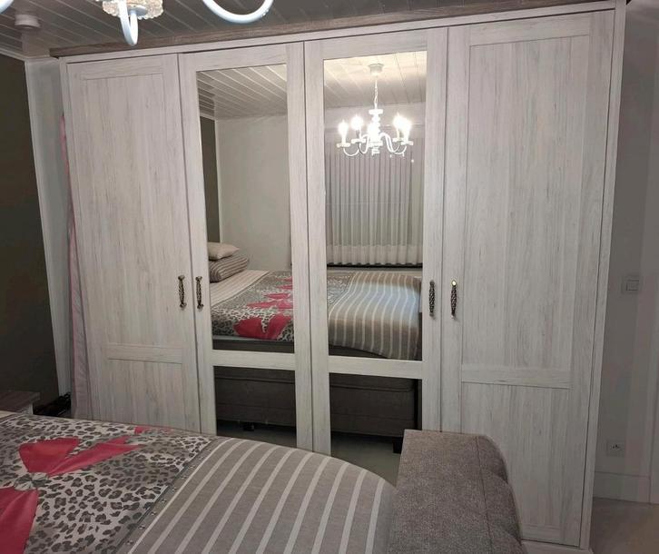 Kleerkast + commode - Landelijke stijl - Ella, Huis en Inrichting, Kasten | Kleerkasten, Zo goed als nieuw, Ophalen