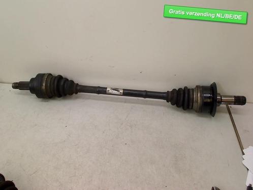AANDRIJFAS LINKS ACHTER LCI 3 serie Touring (F31) (8680347), Auto-onderdelen, Remmen en Aandrijving, BMW, Gebruikt