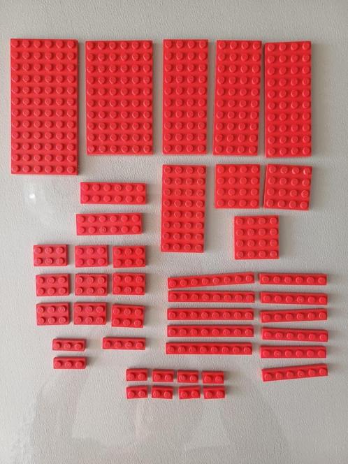Lego lotje rode bouwplaatjes en losse steentjes zie objecten, Kinderen en Baby's, Speelgoed | Duplo en Lego, Gebruikt, Lego, Ophalen