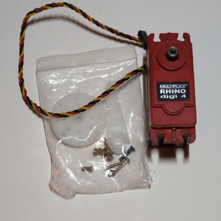 Multiplex Rhino Digi 4 bigscale servo (FG Hörmann HPI Carson, Hobby & Loisirs créatifs, Modélisme | Radiocommandé & Téléguidé | Voitures