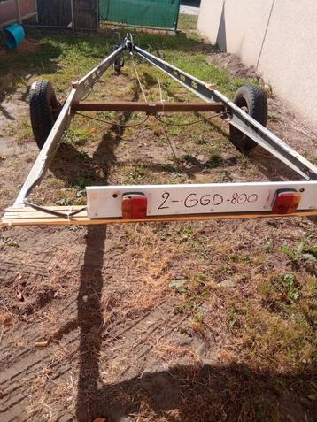 Onderstel chassis voor remork. beschikbaar voor biedingen