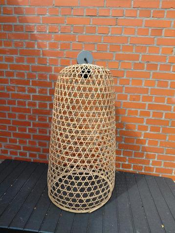 Hanglamp / lampenkap plafond beschikbaar voor biedingen