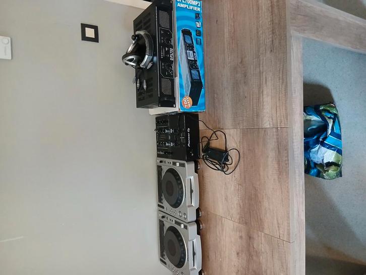 Dj set van Pioneer (niet alle kabels zitten erbij), Muziek en Instrumenten, Dj-sets en Draaitafels, Zo goed als nieuw, Dj-set
