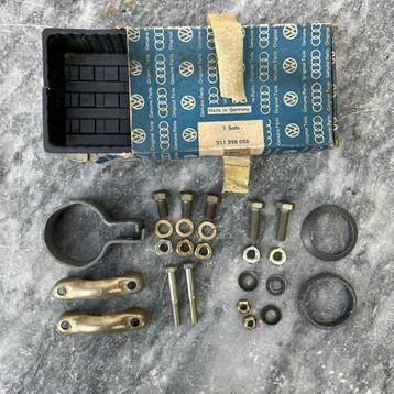 VW Bay split Bus NOS Uitlaatset 1963 - 1976 beschikbaar voor biedingen