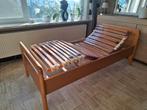 Lit en bois avec sommier électrique, 90 cm, Une personne, Enlèvement, Utilisé