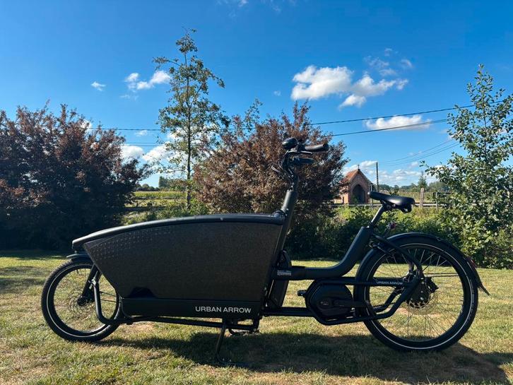urban arrow family cargo line - 913 km, Fietsen en Brommers, Fietsen | Bakfietsen, Gebruikt, Overige merken, 2 kinderen, Elektrisch