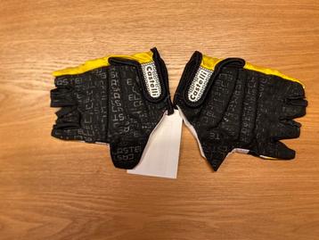 Fietshandschoentjes ONCE beschikbaar voor biedingen