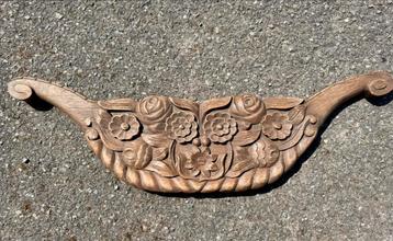 DECORATIEF HOUT SNIJWERK   beschikbaar voor biedingen
