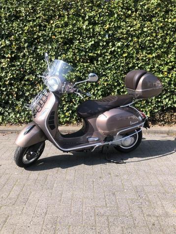 Vespa GTS 300 Touring, 300 cm³, Scooter, Entreprise, 12 à 35 kW