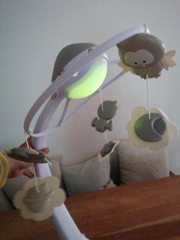 Mobieltje met geluid en licht. (B kids)  beschikbaar voor biedingen