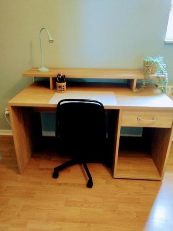 Prachtige grote bureau in old oak fineer! beschikbaar voor biedingen