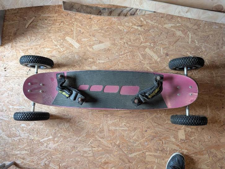 Kite sandboard + trapeze, Sport en Fitness, Vliegeren, Gebruikt, Accessoires, Vierlijns, Ophalen