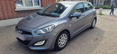 Hyundai i30 2014 slecht 79000km, Auto's, Hyundai, Particulier, i30, Benzine, Euro 5, Stadsauto, 5 deurs, Handgeschakeld, Zilver of Grijs