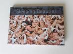 Sleeping Beauties 2011, geïllustreerd foto/kunstboek, Boeken, Stichting kunstboek, Ophalen of Verzenden, Zo goed als nieuw, Schilder- en Tekenkunst