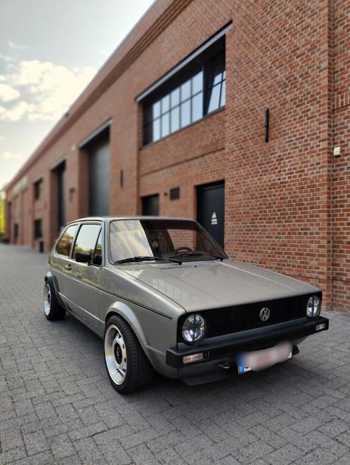 Golf 1 (GTI)+-160 pk/ sound systeem/ veel vernieuwd., Auto's, Oldtimers, Particulier, Achteruitrijcamera, Bluetooth, Radio, USB