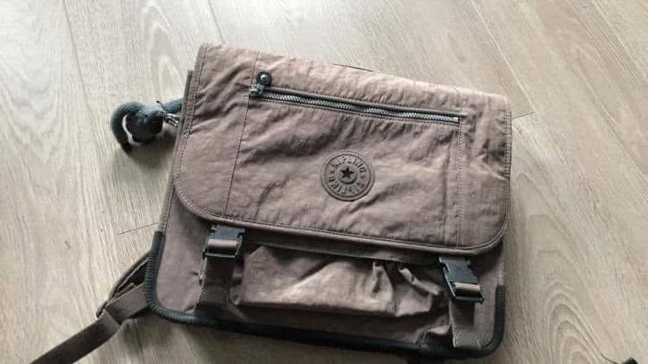 Grote Kipling boekentas Poona L, Handtassen en Accessoires, Tassen | Schooltassen, Zo goed als nieuw, Ophalen of Verzenden