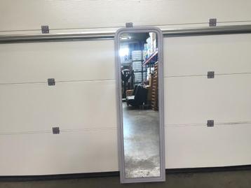 (66) Zeer mooie spiegel beschikbaar voor biedingen