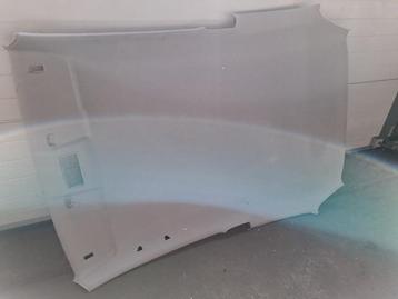 Hemelbekleding van een Volkswagen UP beschikbaar voor biedingen