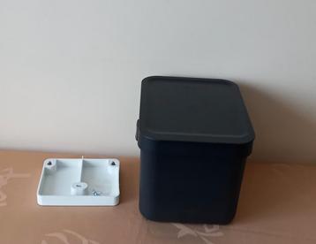 Brabantia Vuilbak 5L met deksel en hang systeem.  beschikbaar voor biedingen