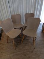 Stoelen Vincent Shapperd,zittingzandkleurig en de poten oak., Ophalen, Zo goed als nieuw
