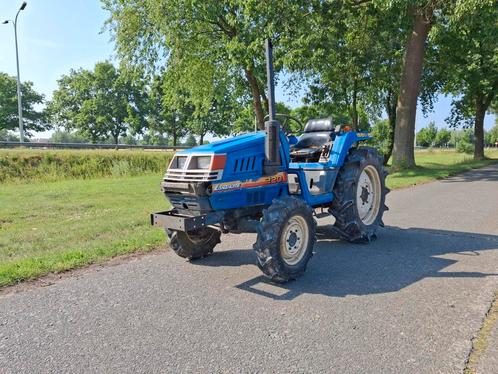 Tractor Iseki Landhope 220 - 4x4  - werkende staat, Zakelijke goederen, Landbouw | Tractoren, Ophalen