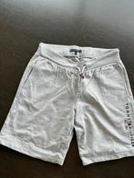 Short Tommy met bijpassende sweater Tommy maat 164-176, Ophalen of Verzenden, Setje, Jongen, Tommy Hilfiger