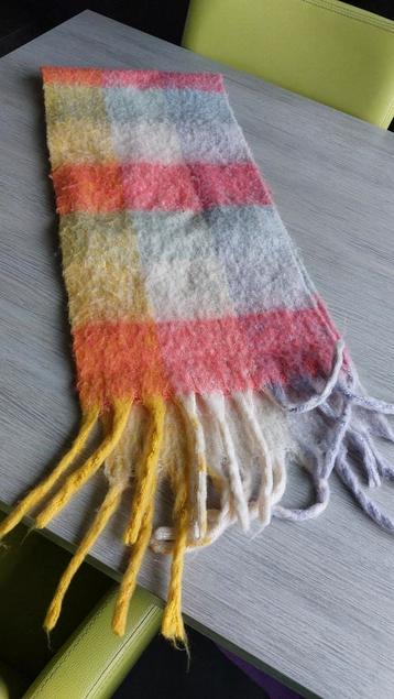 Fluffy kinder sjaal allerlei kleuren beschikbaar voor biedingen
