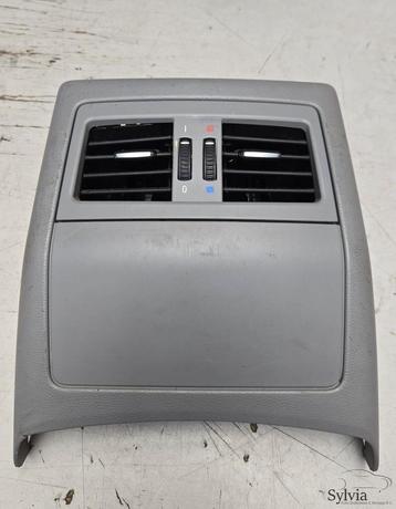 Achterste ventilatierooster luchtrooster middenconsole grau  beschikbaar voor biedingen