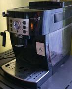 DeLonghi Magnifica S-koffiezetapparaat, 10 kopjes of meer, Koffiebonen, Gebruikt, Afneembaar waterreservoir