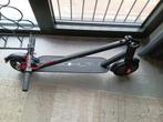 nieuwe electrische step (4 weken oud) nieuwprijs 600€, Fietsen en Brommers, Steps, Ophalen, Nieuw, Elektrische step (E-scooter)