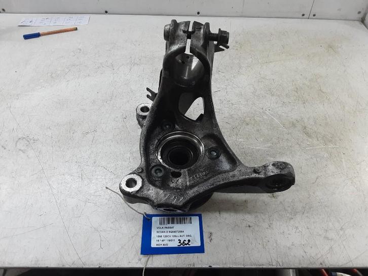 MOYEU DE ROUE AVANT DROIT Passat (3G2) (5Q0407258A), Autos : Pièces & Accessoires, Freins & Transmission, Volkswagen, Utilisé