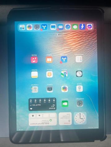 iPad Air 2  Zilver 16 GB beschikbaar voor biedingen