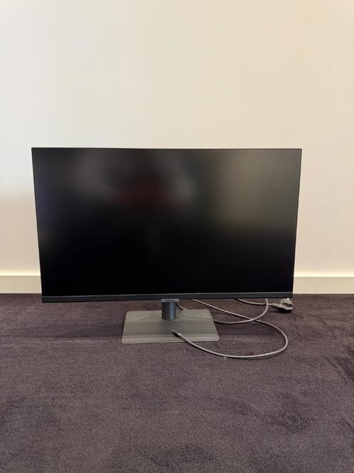 Samsung ViewFinity S8 LS27B800TGUXEN, Computers en Software, Monitoren, HDMI, Thunderbolt, USB-C, Hoofdtelefoonaansluiting, In hoogte verstelbaar