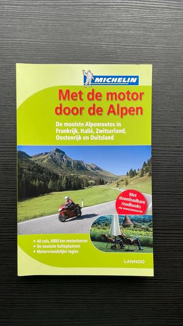 Met de motor door de Alpen beschikbaar voor biedingen