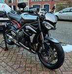 Triumph street triple rs met zard uitlaat, Particulier