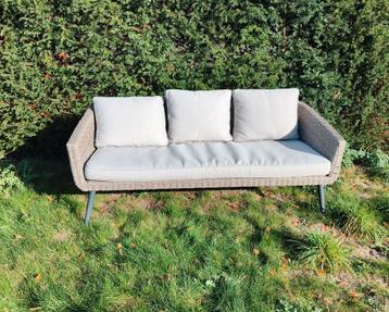 Lounge sofa ‘Vebbestrup’ van Jysk - in wickerlook 🌞🌿 beschikbaar voor biedingen