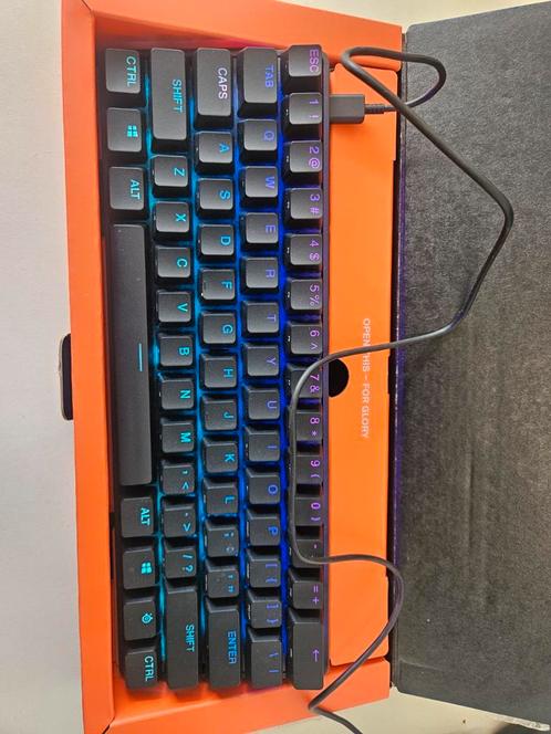 toetsenbord-razer/steelseries/asus/corsair, Computers en Software, Toetsenborden, Zo goed als nieuw, Ophalen of Verzenden