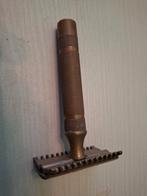 Rasoir en cuivre antique, Enlèvement