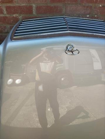Mercedes oldtimer motorkap met gril en ster voor type E 124 beschikbaar voor biedingen