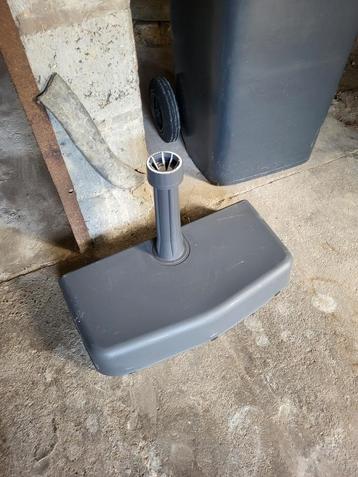 Parasolvoet (balkon/tuin) (2 stuks) beschikbaar voor biedingen