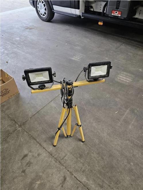 Wessex Mobiele LED werklamp op statief IP65 2x20W 2x2000lm 6, Doe-het-zelf en Bouw, Bouwverlichting, Gebruikt, Lamp, Minder dan 50 watt