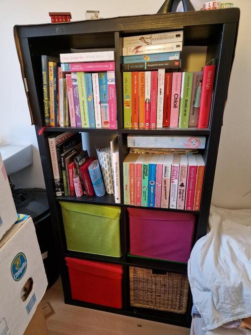 zwarte kast met 8 vakken - ikea kallax, Huis en Inrichting, Kasten | Boekenkasten, Gebruikt, Ophalen