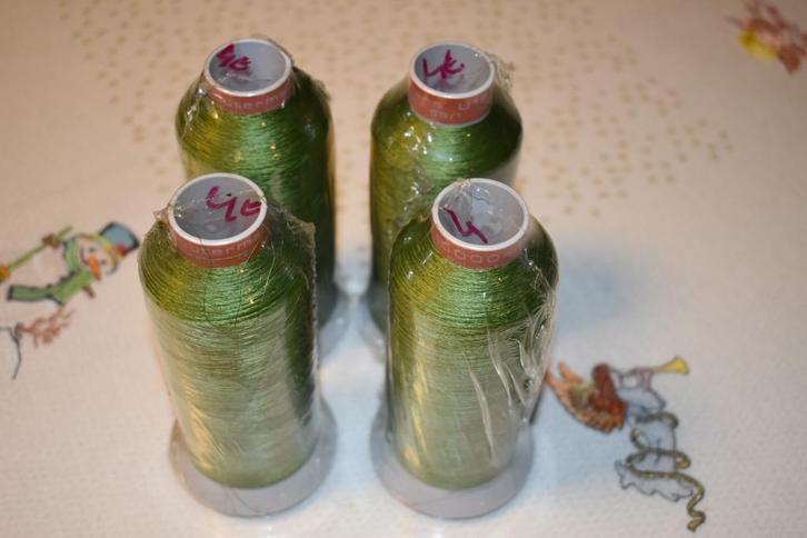 4 konen gutermann skala 65-1 groen, Hobby en Vrije tijd, Naaien en Fournituren, Nieuw, Garen of Naald(en), Ophalen of Verzenden