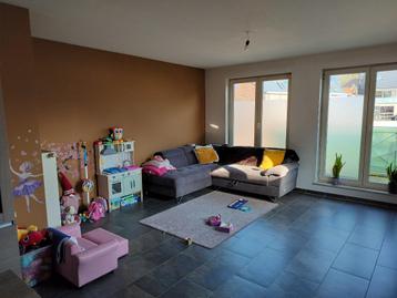 Te Koop - Instapklaar villa-appartement in hartje Laarne beschikbaar voor biedingen